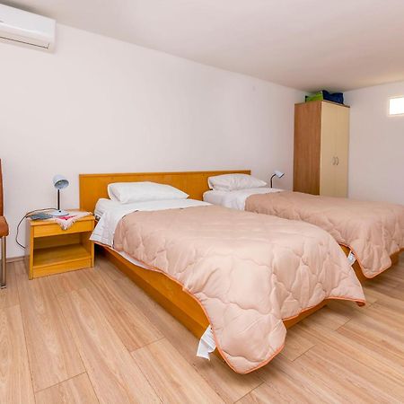 Apartment Jelena Primošten Kültér fotó